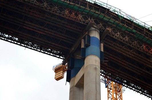 湖南钢栈桥租赁教你防止墩柱顶部出现水平裂缝问题